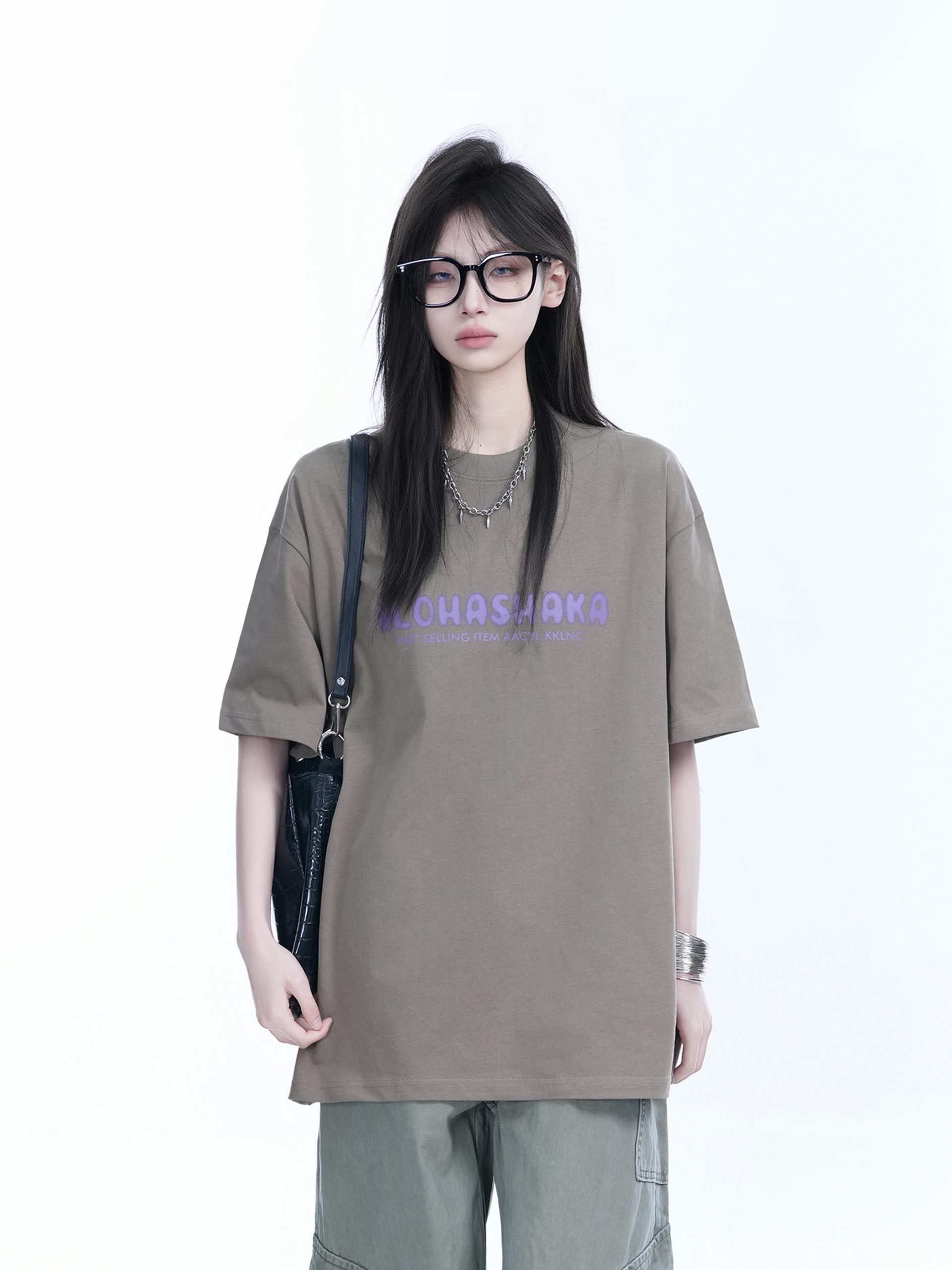 Oversized American Street Style Heavy Short-Sleeve T-Shirt for Women - "Sit and Eat Until the Mountains Are Empty", Casual Y2K Fashion Oversized American Street Style Heavy Short-Sleeve T-Shirt for Women - "Sit and Eat Until the Mountains Are Empty", Casual Y2K Fashion