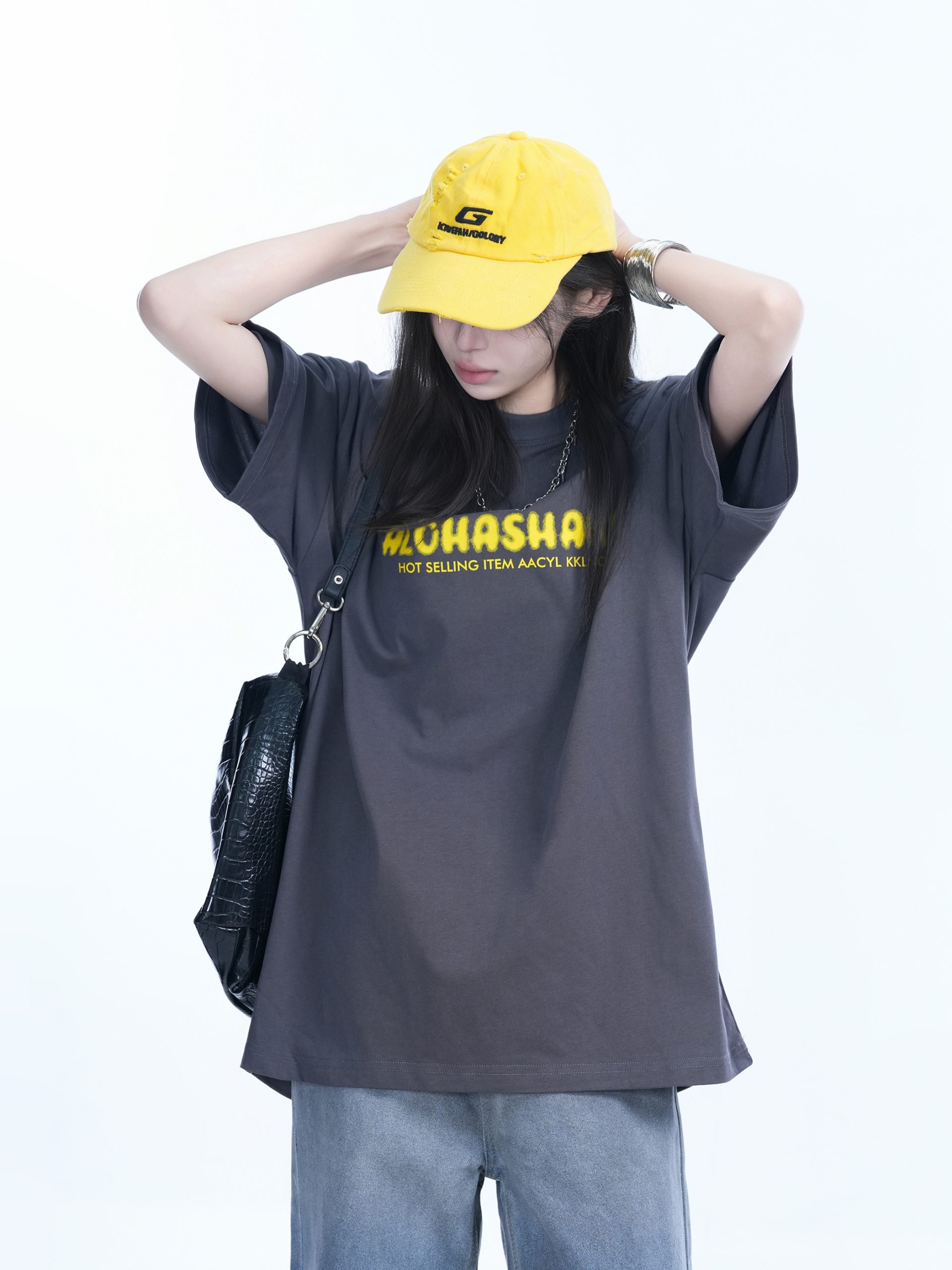 Oversized American Street Style Heavy Short-Sleeve T-Shirt for Women - "Sit and Eat Until the Mountains Are Empty", Casual Y2K Fashion Oversized American Street Style Heavy Short-Sleeve T-Shirt for Women - "Sit and Eat Until the Mountains Are Empty", Casual Y2K Fashion