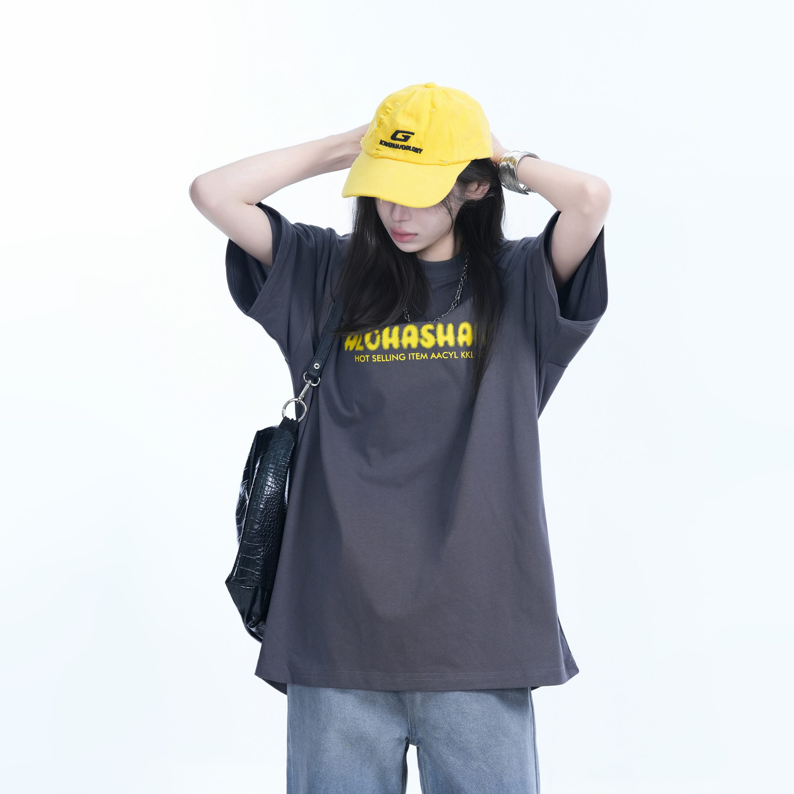 Oversized American Street Style Heavy Short-Sleeve T-Shirt for Women - "Sit and Eat Until the Mountains Are Empty", Casual Y2K Fashion Oversized American Street Style Heavy Short-Sleeve T-Shirt for Women - "Sit and Eat Until the Mountains Are Empty", Casual Y2K Fashion