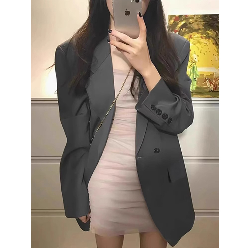 Oversized Gray Blazer for Women - Spring Autumn Casual Korean Style with Shoulder Pads, Loose Fit Design Oversized Gray Blazer for Women - Spring Autumn Casual Korean Style with Shoulder Pads, Loose Fit Design