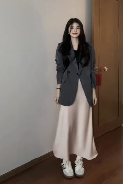 Oversized Gray Blazer for Women - Spring Autumn Casual Korean Style with Shoulder Pads, Loose Fit Design