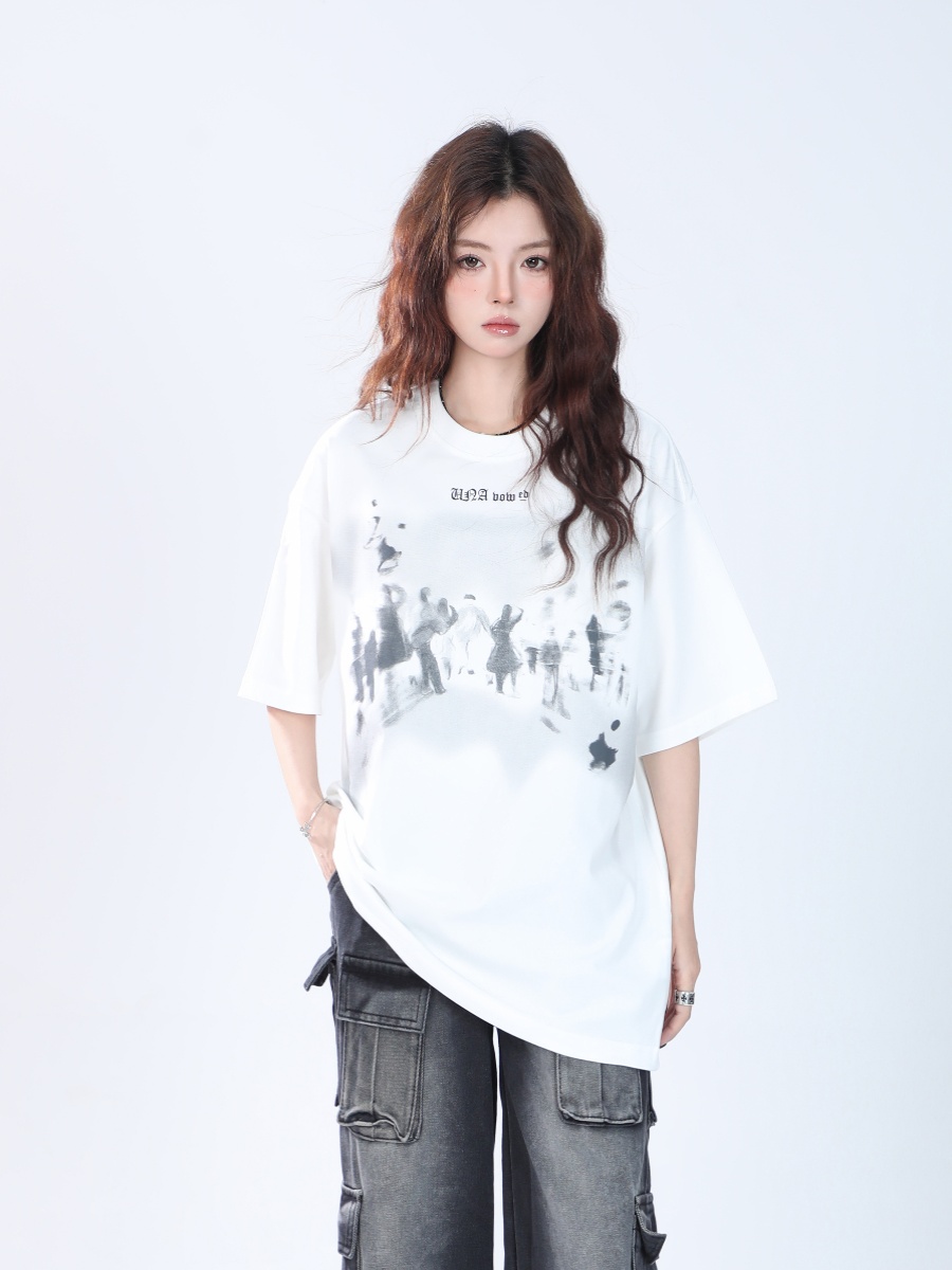 Oversized Hip Hop T-Shirt for Women - "Sit and Eat Until the Mountains Are Empty" European High Street Style Short Sleeve Top Oversized Hip Hop T-Shirt for Women - "Sit and Eat Until the Mountains Are Empty" European High Street Style Short Sleeve Top