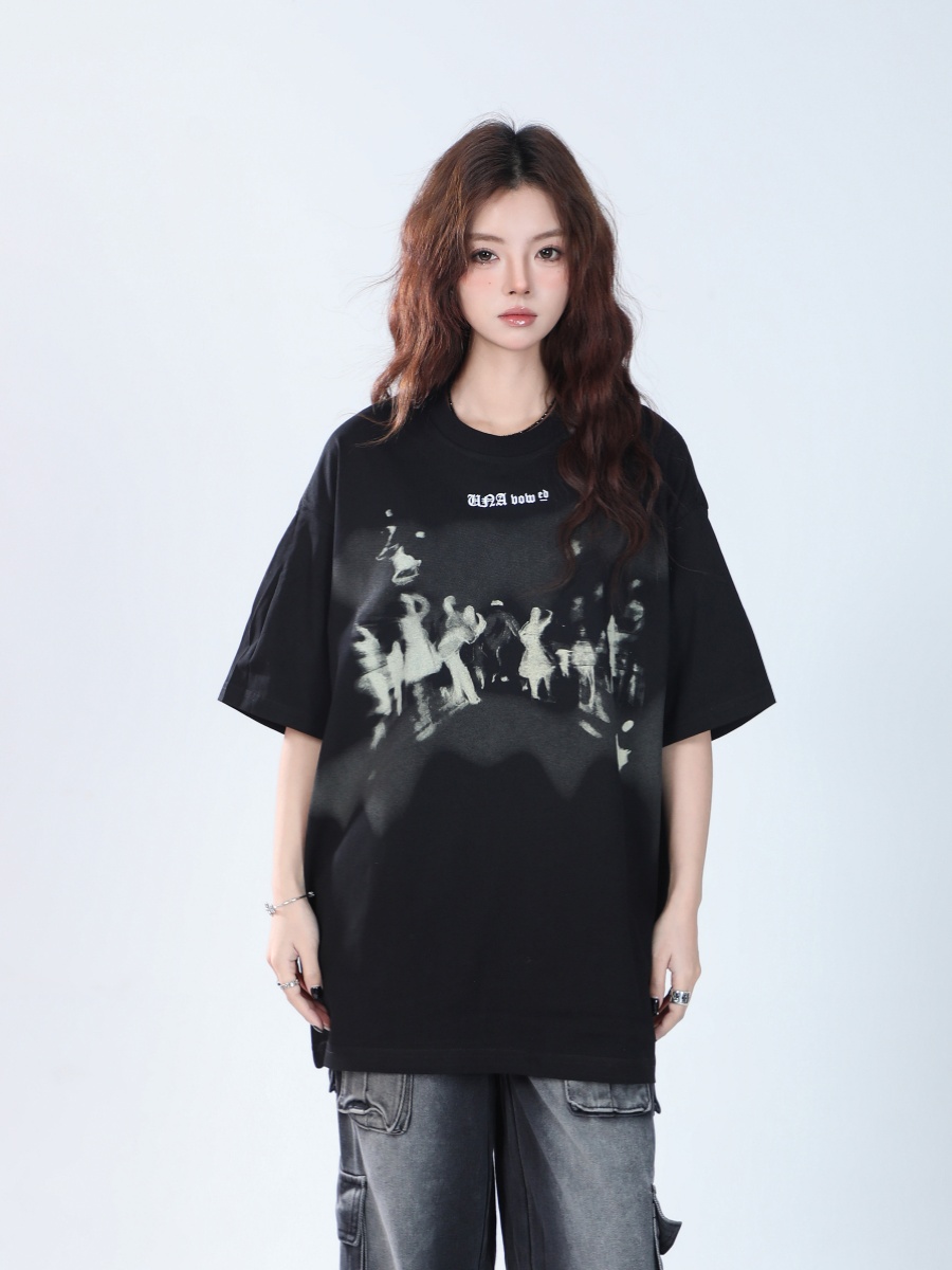 Oversized Hip Hop T-Shirt for Women - "Sit and Eat Until the Mountains Are Empty" European High Street Style Short Sleeve Top Oversized Hip Hop T-Shirt for Women - "Sit and Eat Until the Mountains Are Empty" European High Street Style Short Sleeve Top