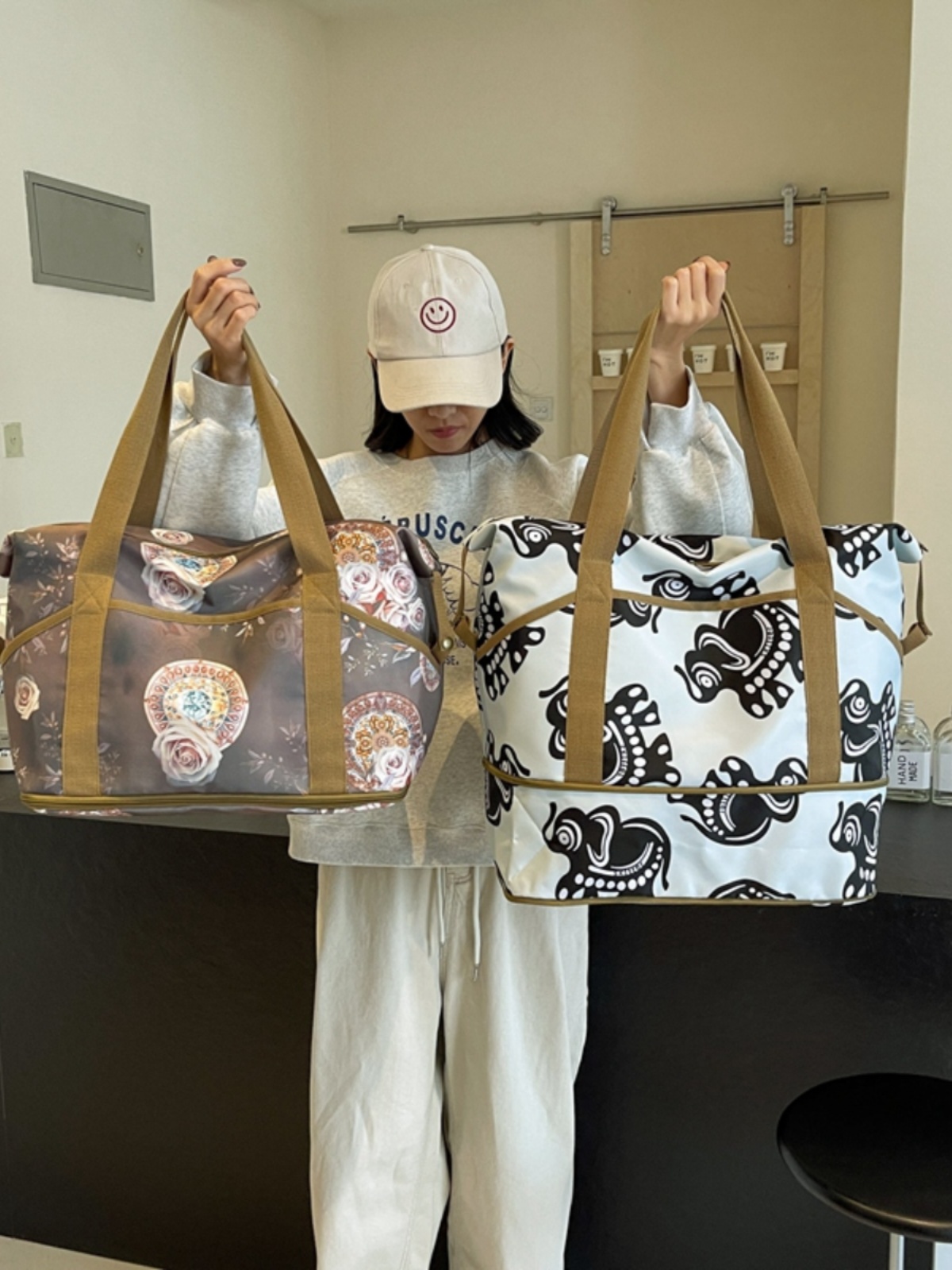 Oversized Nylon Travel Bag for Clothes, Suitcase with Pull Rod, Short Business Trip & Maternity Hospital Bag for Women Oversized Nylon Travel Bag for Clothes, Suitcase with Pull Rod, Short Business Trip & Maternity Hospital Bag for Women