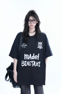 Oversized Retro College Style Gray Graffiti T-Shirt for Women - Trendy Short Sleeve Loose Fit Top