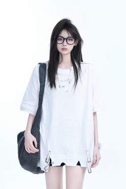 Oversized Women's Short Sleeve T-Shirt with American High Street Pin Design - Trendy Loose Fit, Casual Style for Everyday Wear