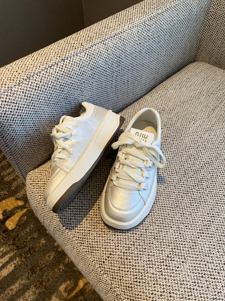 Pearl White Casual Sneakers for Women - 2025 Spring Versatile Lace-Up Height-Increasing Thick-Soled Little White Shoes Pearl White Casual Sneakers for Women - 2025 Spring Versatile Lace-Up Height-Increasing Thick-Soled Little White Shoes