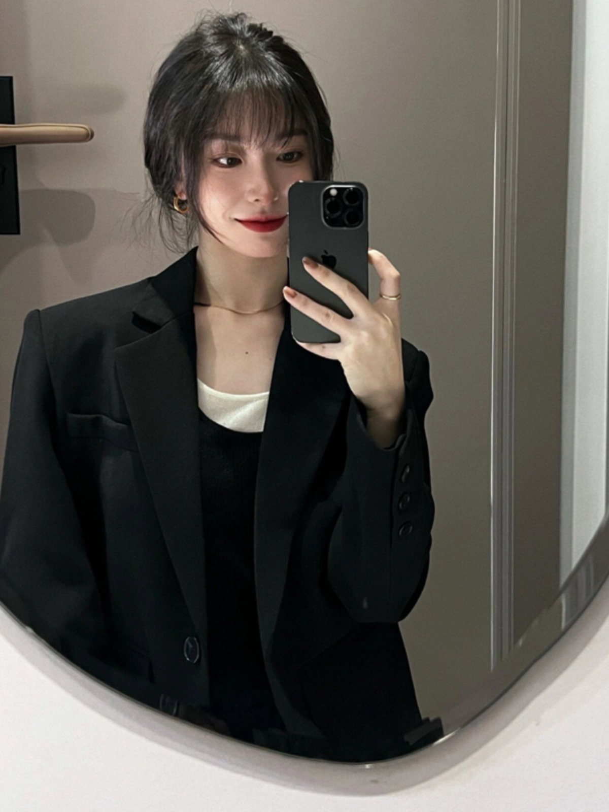 Petite Black Suit Jacket for Women - Trendy Slim Fit, Short Style, High-End Korean Fashion for Spring & Autumn 2025 Petite Black Suit Jacket for Women - Trendy Slim Fit, Short Style, High-End Korean Fashion for Spring & Autumn 2025