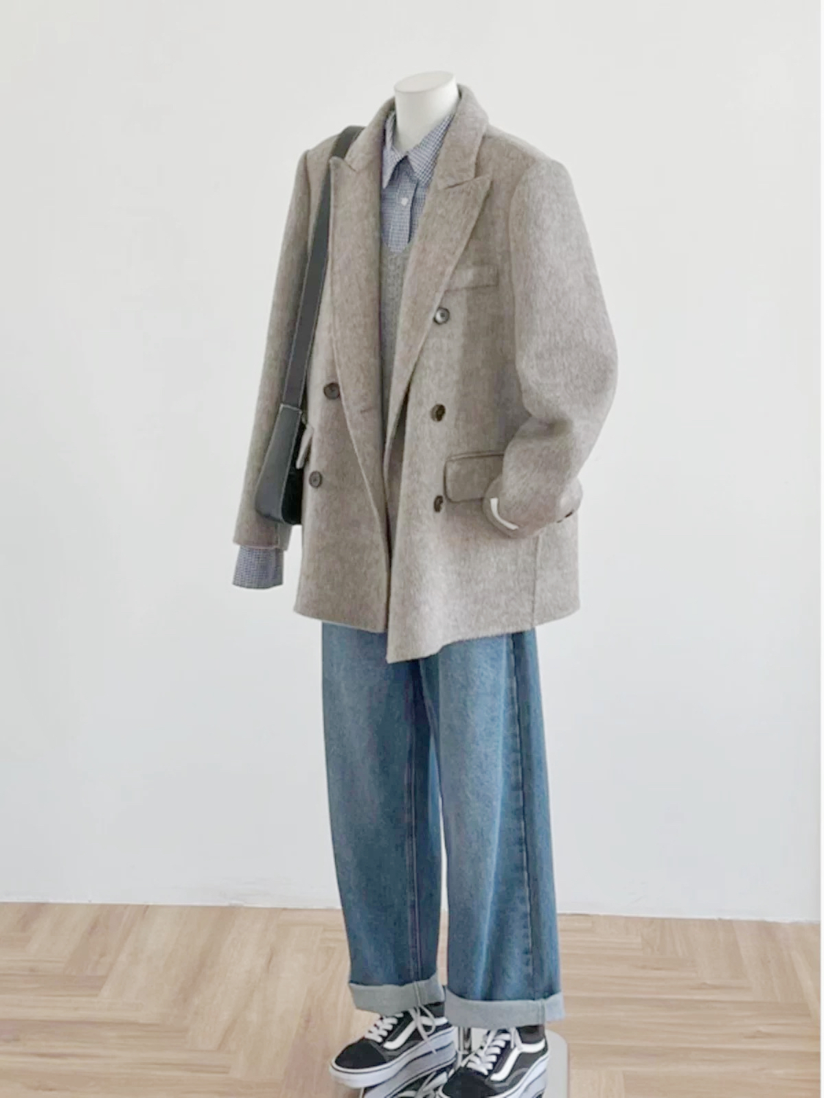 Petite Double-Breasted Wool Cashmere Coat for Women - 2024 Autumn Winter Style, Short Length, High-End Feel Petite Double-Breasted Wool Cashmere Coat for Women - 2024 Autumn Winter Style, Short Length, High-End Feel