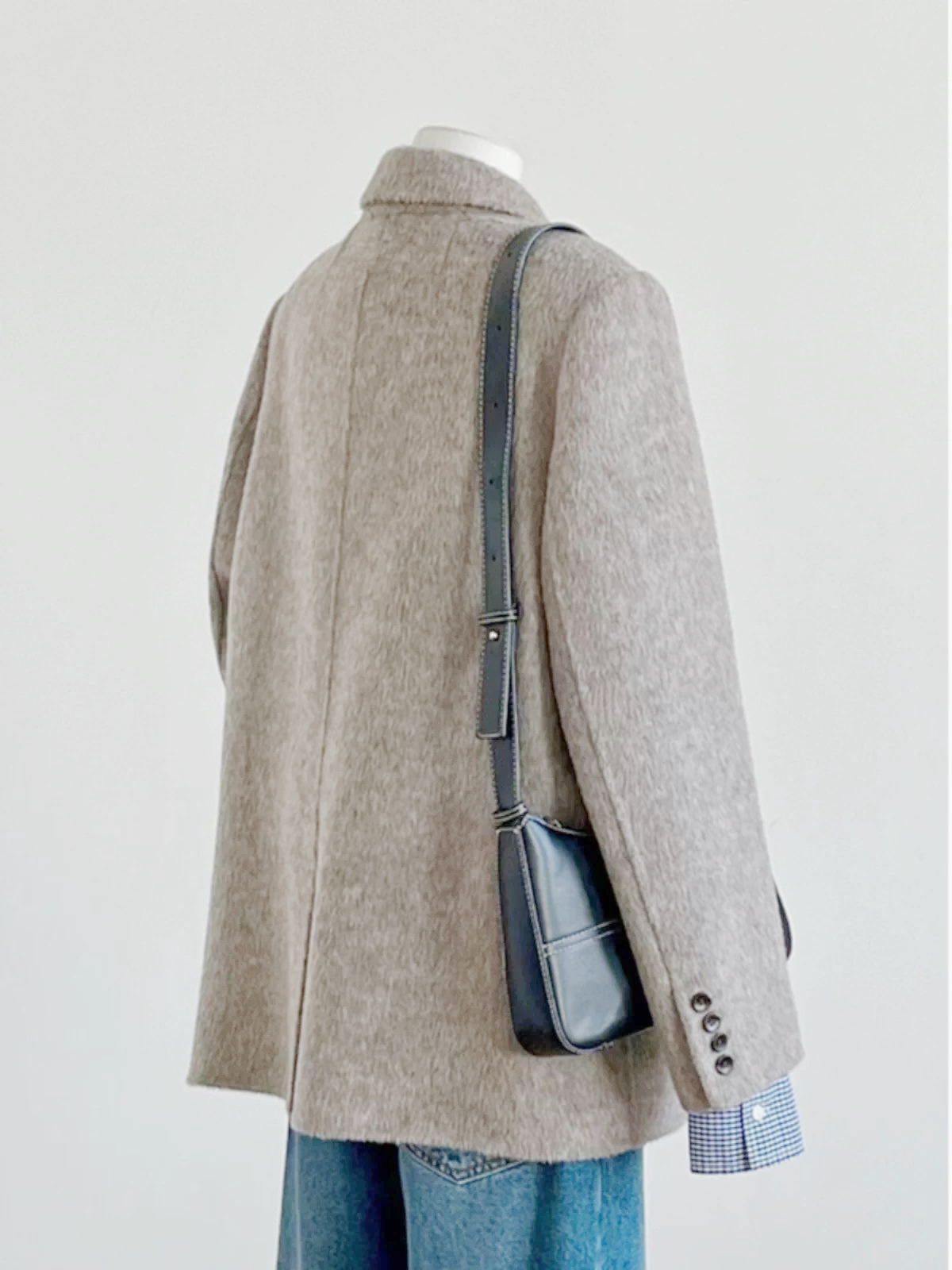 Petite Double-Breasted Wool Cashmere Coat for Women - 2024 Autumn Winter Style, Short Length, High-End Feel Petite Double-Breasted Wool Cashmere Coat for Women - 2024 Autumn Winter Style, Short Length, High-End Feel