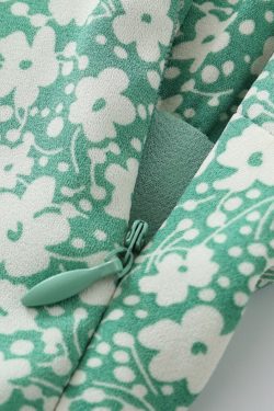 Petite Floral Green Summer Dress for Women - French Style Vacation Dress, Slimming Design for 2025