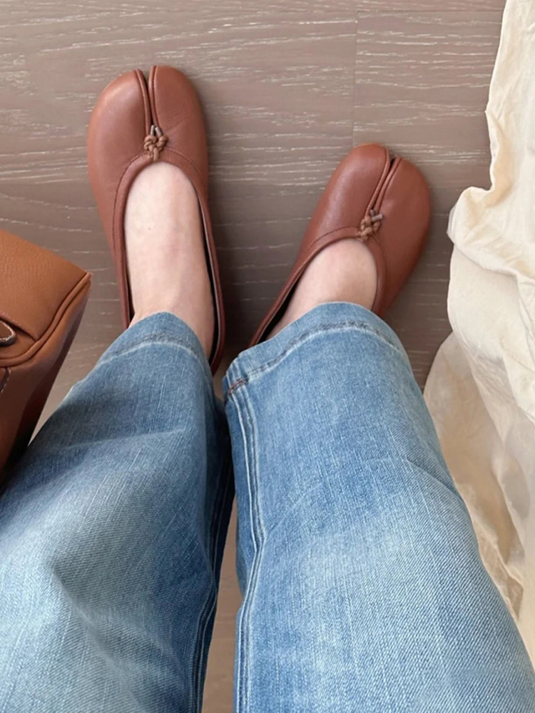 Petite Plus Size Slim-Fit Cigarette Jeans for Pear-Shaped Body - Wide Leg, Nine-Point Cut, Stylish Comfort Petite Plus Size Slim-Fit Cigarette Jeans for Pear-Shaped Body - Wide Leg, Nine-Point Cut, Stylish Comfort