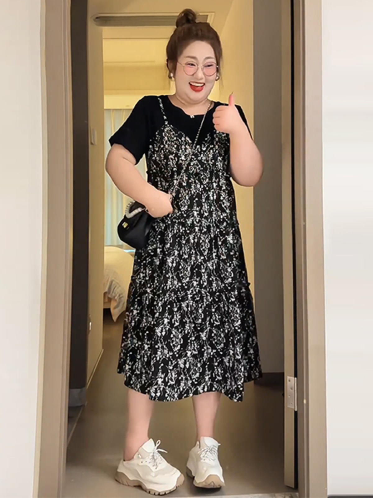 Petite Plus-Size Slimming Loose-Fitting Summer Dress, French Hepburn Style Faux Two-Piece for Curvy Women Petite Plus-Size Slimming Loose-Fitting Summer Dress, French Hepburn Style Faux Two-Piece for Curvy Women