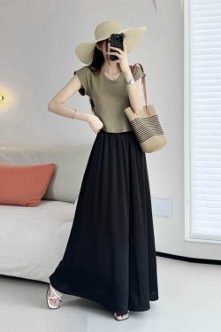 Petite U-Neck Cotton T-Shirt with Flutter Sleeves - Comfortable Summer 2025 Short Sleeve Top in Lazy Style for Casual Looks