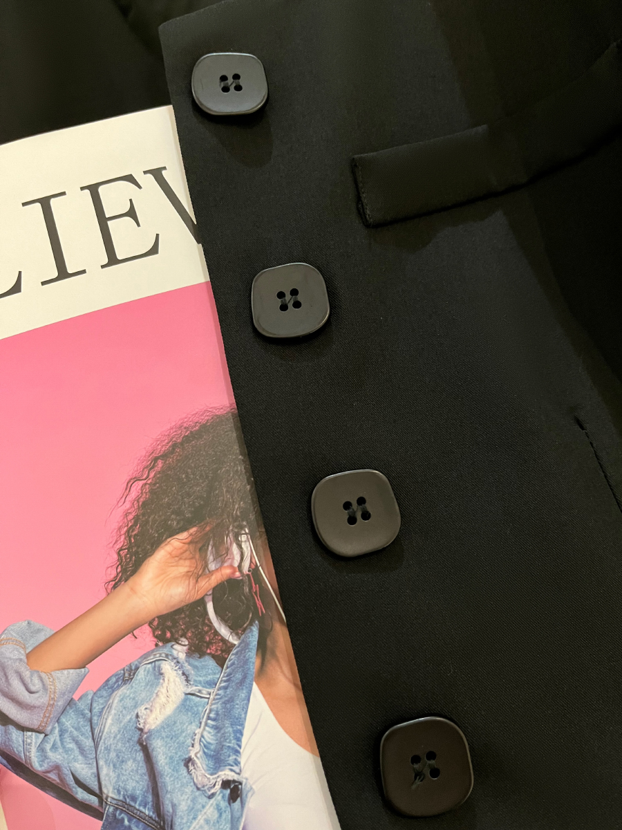 Petite Women's 2025 Summer Thin Black Suit Jacket, Retro Hepburn Style Fashion Blazer for Chic Y2K Look Petite Women's 2025 Summer Thin Black Suit Jacket, Retro Hepburn Style Fashion Blazer for Chic Y2K Look