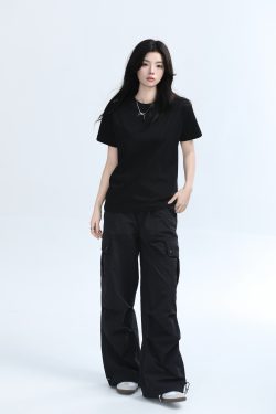 Petite Women's Fitted Gray Short-Sleeve T-Shirt with Round Neck - Summer Style, Casual Graphic Tee for Trendy Looks