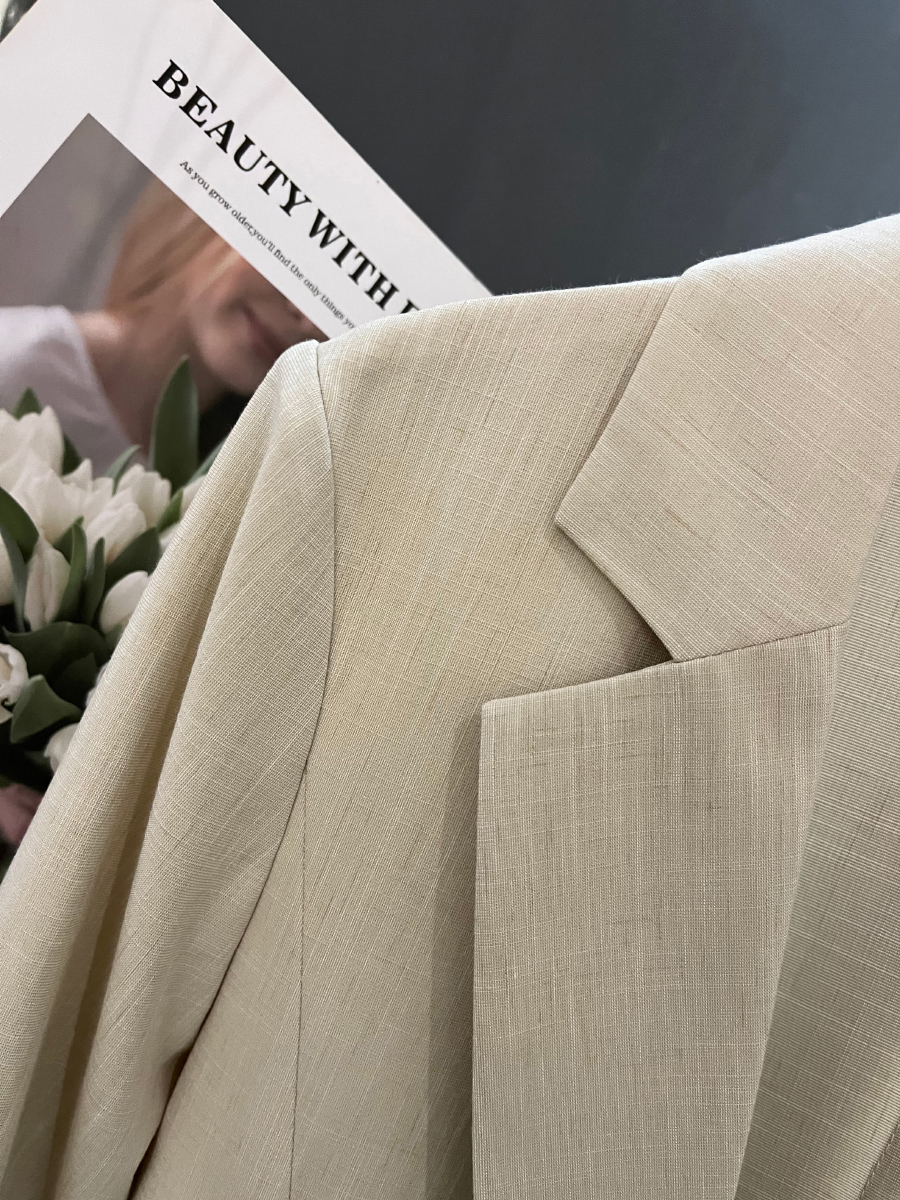 Petite Women's Spring Summer Beige Thin Three-Quarter Sleeve Suit Jacket - Short Fit, Trendy Fashion Outerwear Petite Women's Spring Summer Beige Thin Three-Quarter Sleeve Suit Jacket - Short Fit, Trendy Fashion Outerwear