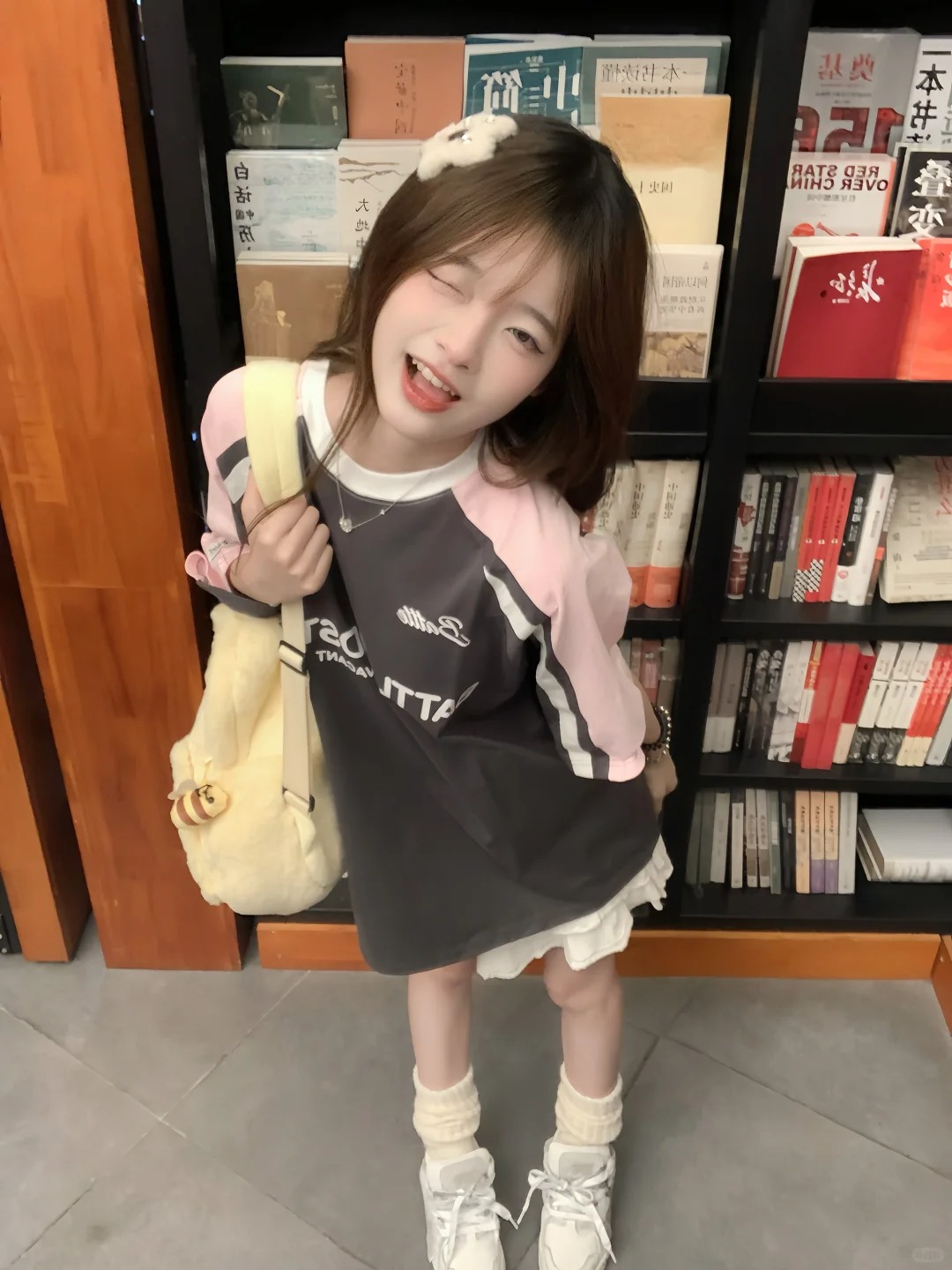 Pink Color-Blocked Raglan Short-Sleeve T-Shirt for Girls - American High Street Style, Summer Fashion for Big Kids, Junior High & High School Pink Color-Blocked Raglan Short-Sleeve T-Shirt for Girls - American High Street Style, Summer Fashion for Big Kids, Junior High & High School