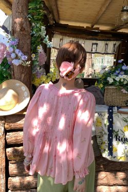 Pink Lily of the Valley Floral Doll Collar Long Sleeve Shirt for Women, Loose Thin Top for Spring and Autumn, Vintage Style