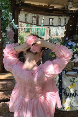 Pink Lily of the Valley Floral Doll Collar Long Sleeve Shirt for Women, Loose Thin Top for Spring and Autumn, Vintage Style