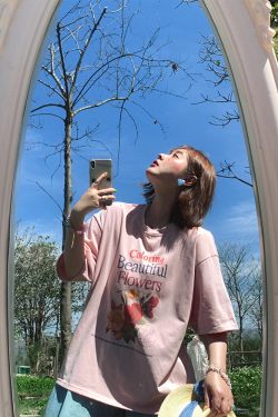 Pink Retro Floral Print Short Sleeve T-Shirt for Women - Summer Loose Fit Round Neck Top - Vintage 90s Style