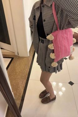 Pink Tassel Shoulder Bag for Women - Artistic Striped Design, Large Capacity Thai Niche Style Underarm Bag