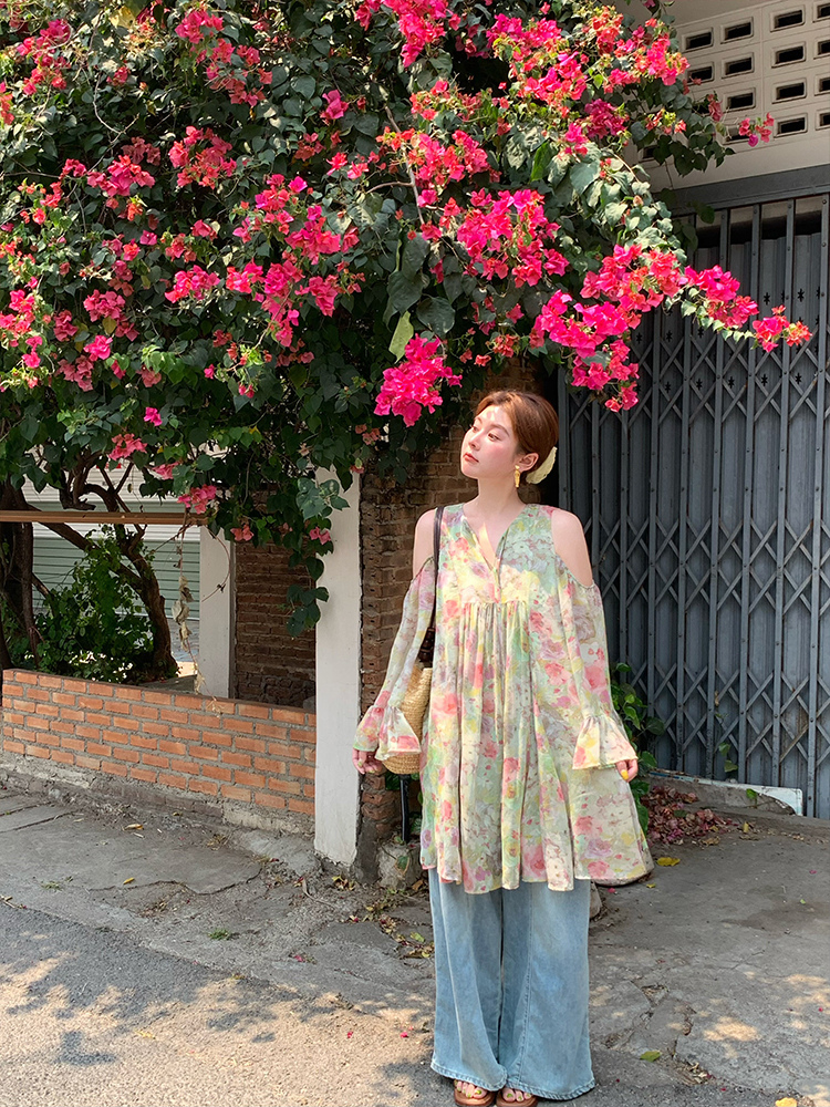 Pink Wave Off-Shoulder Chiffon Tie V-Neck Dress - Women's Vintage Spring A-Line Mid-Length Skirt, 90s Inspired Fashion Pink Wave Off-Shoulder Chiffon Tie V-Neck Dress - Women's Vintage Spring A-Line Mid-Length Skirt, 90s Inspired Fashion