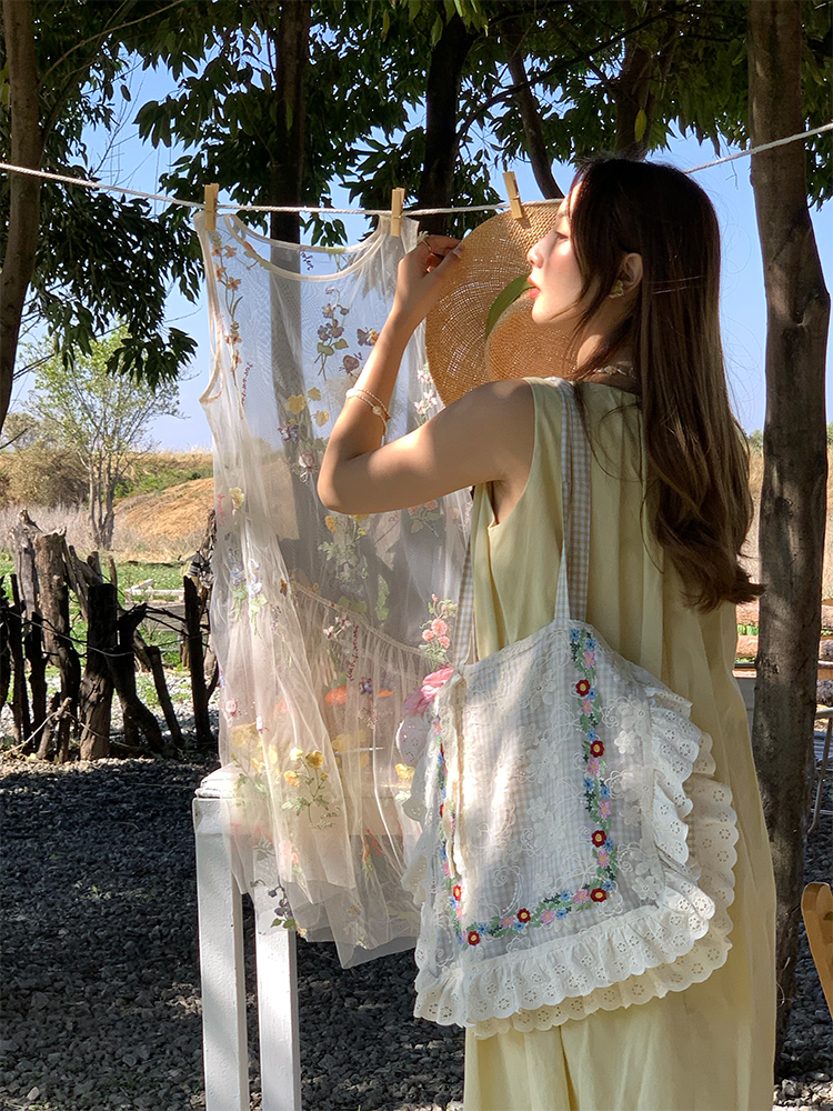 Plaid Lace Trim One-Shoulder Crossbody Bag - Women's Summer Canvas Bag with Floral Design, Vintage Style Plaid Lace Trim One-Shoulder Crossbody Bag - Women's Summer Canvas Bag with Floral Design, Vintage Style