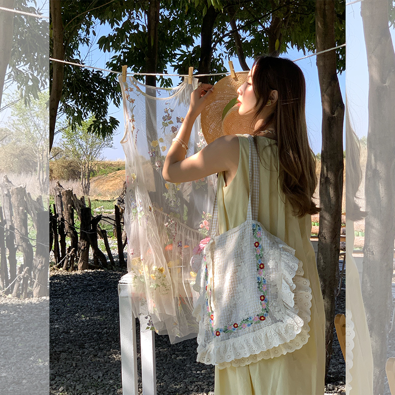 Plaid Lace Trim One-Shoulder Crossbody Bag - Women's Summer Canvas Bag with Floral Design, Vintage Style Plaid Lace Trim One-Shoulder Crossbody Bag - Women's Summer Canvas Bag with Floral Design, Vintage Style