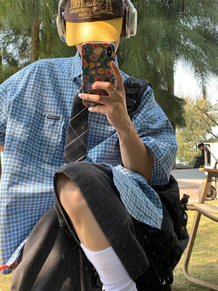 Plaid Short Sleeve Shirt for Women - Handmade Vintage Style, Loose Casual Fit, Versatile Summer Trend Plaid Short Sleeve Shirt for Women - Handmade Vintage Style, Loose Casual Fit, Versatile Summer Trend