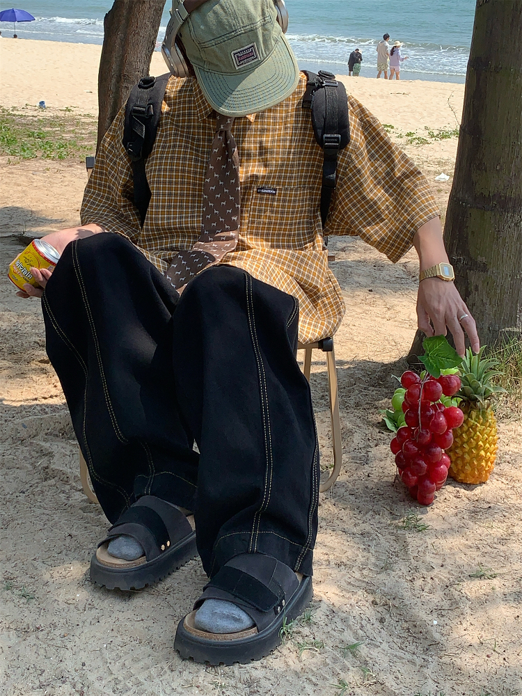 Plaid Short Sleeve Shirt for Women - Handmade Vintage Style, Loose Casual Fit, Versatile Summer Trend Plaid Short Sleeve Shirt for Women - Handmade Vintage Style, Loose Casual Fit, Versatile Summer Trend