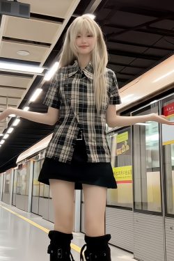 Plaid Short-Sleeve Shirt Jacket for Women - Irregular Button-Up, Slim Fit, American Style, 2025 Summer Fashion