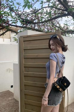 Playful Leg Essence Gray Vintage Denim Bodycon Mini Skirt with Tassels - Summer Hot Girl Style, 90s-Inspired Half Skirt