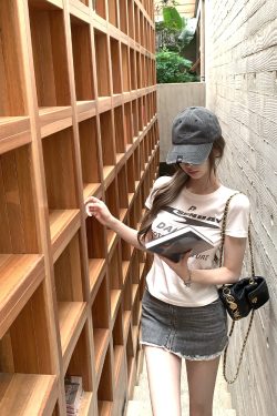 Playful Leg Essence Gray Vintage Denim Bodycon Mini Skirt with Tassels - Summer Hot Girl Style, 90s-Inspired Half Skirt