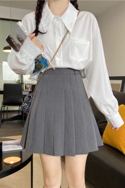 Plus Size A-Line Pleated Skirt for Women - Slimming Versatile Short Skirt, Anti-Exposure Design, Ideal for Students and Everyday Wear