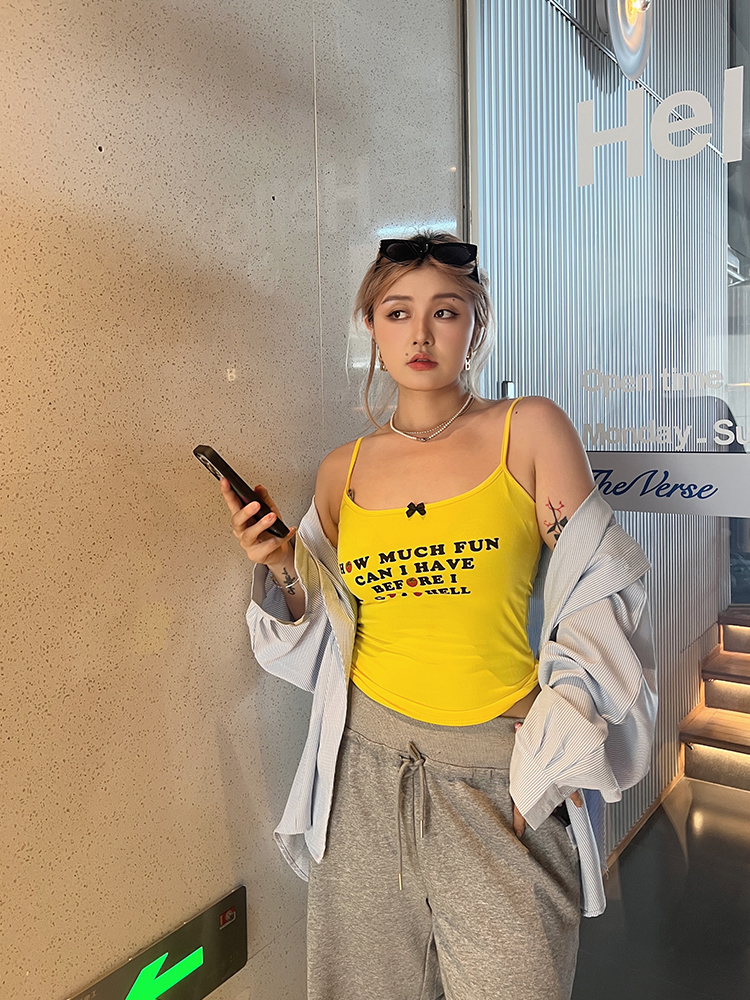 Plus Size American Vintage Bow Print Tank Top - Hot Girl Millennial Style, Versatile Summer Essential, Y2K Fashion Plus Size American Vintage Bow Print Tank Top - Hot Girl Millennial Style, Versatile Summer Essential, Y2K Fashion