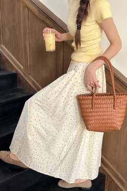 Plus Size Apricot Polka Dot A-Line Half Skirt for Curvy Women - Flattering High-Waisted Summer Style 2025