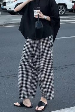 Plus Size Black and White Checkered Wide-Leg Pants for Women - Loose High-Waisted Trousers for Petite Sizes, 2025 Trend
