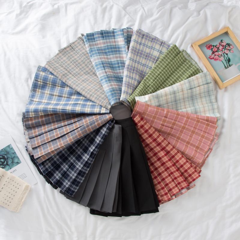 Plus Size Black High-Waisted Pleated A-Line Midi Skirt for Women, Summer College Style Checkered JK Skirt, Anti-Exposure Fashion Plus Size Black High-Waisted Pleated A-Line Midi Skirt for Women, Summer College Style Checkered JK Skirt, Anti-Exposure Fashion