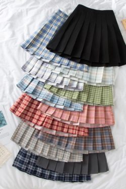 Plus Size Black High-Waisted Pleated A-Line Midi Skirt for Women, Summer College Style Checkered JK Skirt, Anti-Exposure Fashion