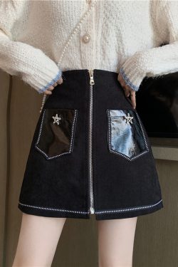 Plus Size Black One-Piece High-Waisted A-Line Skirt for Women - Slimming Zipper Detail, Perfect for Spring and Summer Fashion.