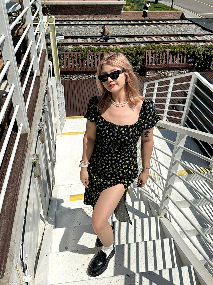 Plus Size Black Printed High Slit Dress - Sexy Summer Tea Party Style for Hot Girls, Trendy Y2K Fashion Plus Size Black Printed High Slit Dress - Sexy Summer Tea Party Style for Hot Girls, Trendy Y2K Fashion