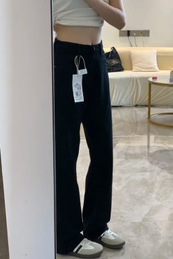 Plus-Size Black Straight-Leg Jeans for Petite Women - 2025 New Style, Loose Fit, Casual Fashion Essential