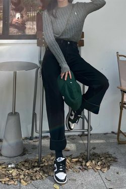 Plus Size Black Straight-Leg Jeans for Women, 2025 New Style, Loose Nine-Point Wide-Leg Pants for Pear-Shaped Figures