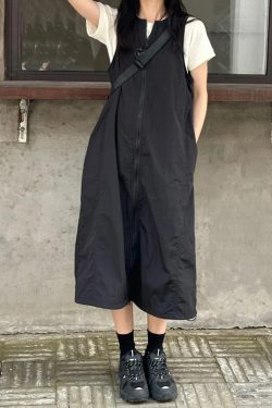 Plus Size Black Waist-Cinching Work Vest Dress for Women, Flattering Summer Strap Dress for Curvy Figures