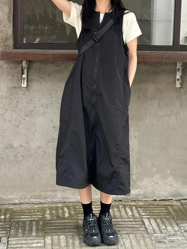 Plus Size Black Waist-Cinching Work Vest Dress for Women, Flattering Summer Strap Dress for Curvy Figures Plus Size Black Waist-Cinching Work Vest Dress for Women, Flattering Summer Strap Dress for Curvy Figures