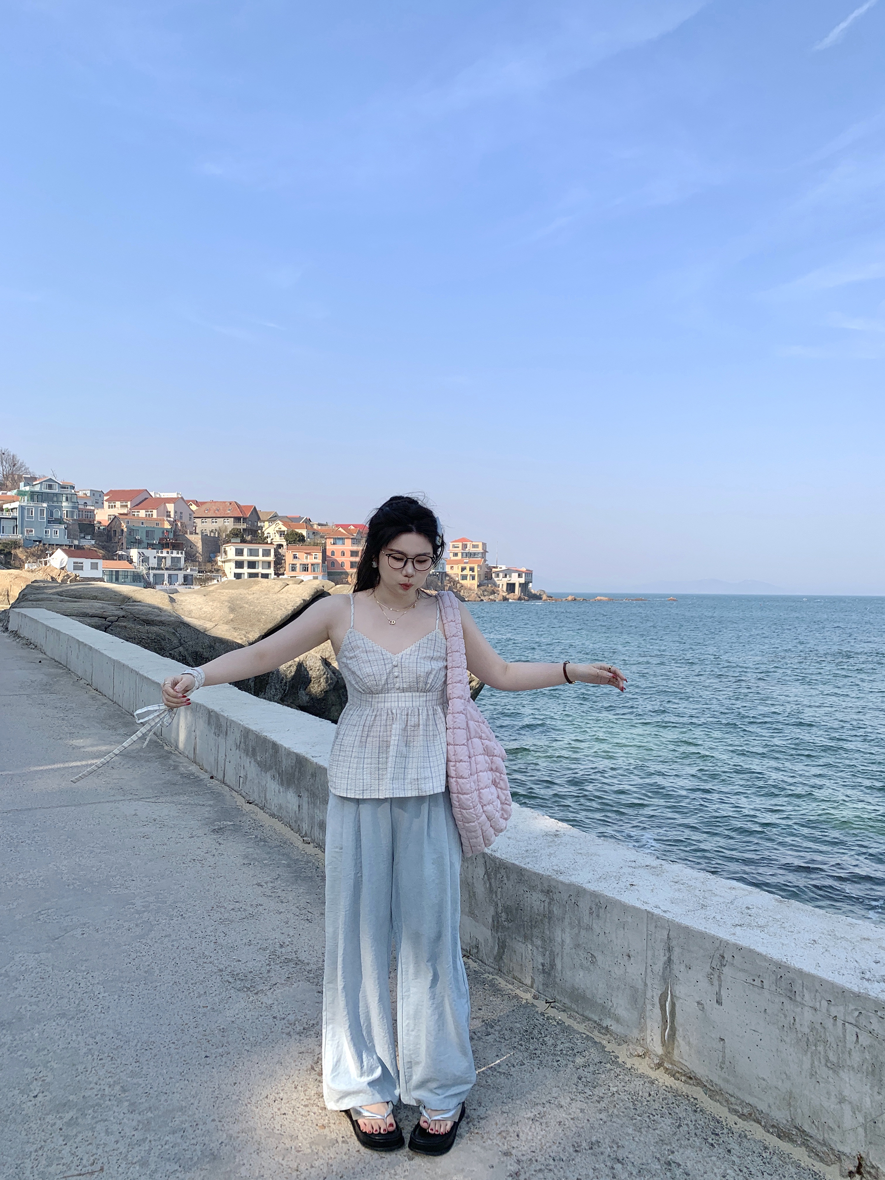 Plus Size Blue Plaid Bubble Cotton Camisole - Retro Korean Style Summer Top for Slightly Chubby Girls Plus Size Blue Plaid Bubble Cotton Camisole - Retro Korean Style Summer Top for Slightly Chubby Girls