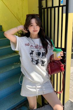 Plus-Size Cartoon Print Drawstring Short-Sleeve T-Shirt and High-Waisted Skirt Two-Piece Set - Trendy Summer Outfit for Women