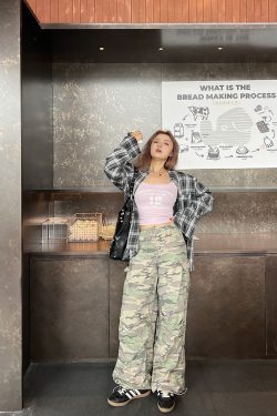 Plus Size Casual American Camouflage Wide-Leg Pants with Elastic Waist and Drawstring - Trendy Autumn Loose Cuffed Trousers