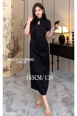 Plus Size Chinese-Style Retro Jacquard Dress for Women, Flattering Qipao Design, Summer Fashion for Curvy Figures